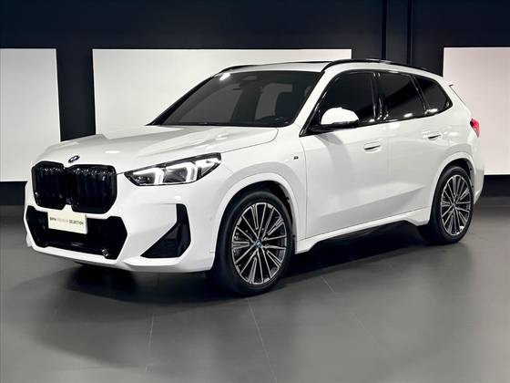BMW iX1 ELÉTRICO XDRIVE30 M SPORT BMW iX1 ELÉTRICO XDRIVE30 M SPORT